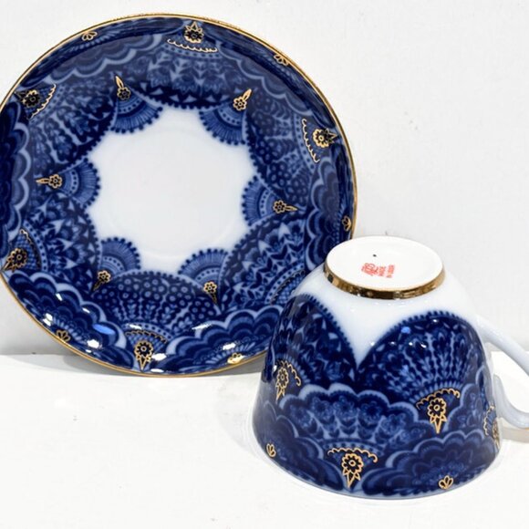 Vintage Lomonosov "Fans and Flowers" Cobalt Blue Teacup and Saucer - Picture 7 of 9
